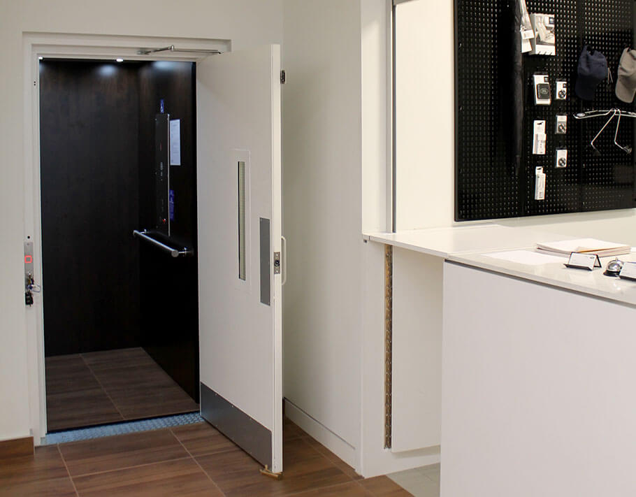 Artira Indoor