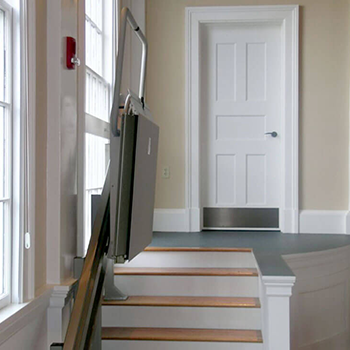 Xpress II inclined platform lift